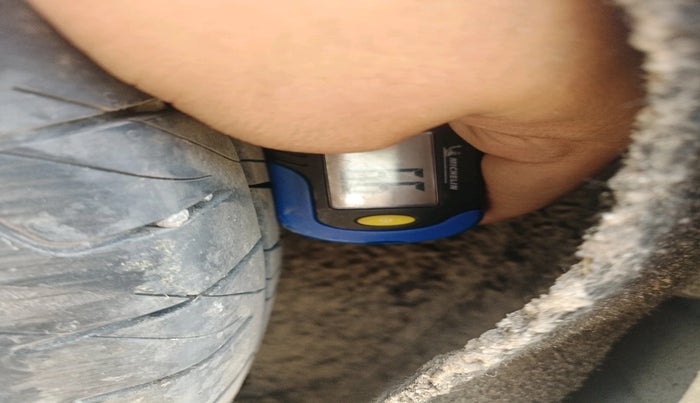 2022 KIA CARENS LUXURY 1.5 DIESEL 7 STR, Diesel, Manual, 81,477 km, tyre