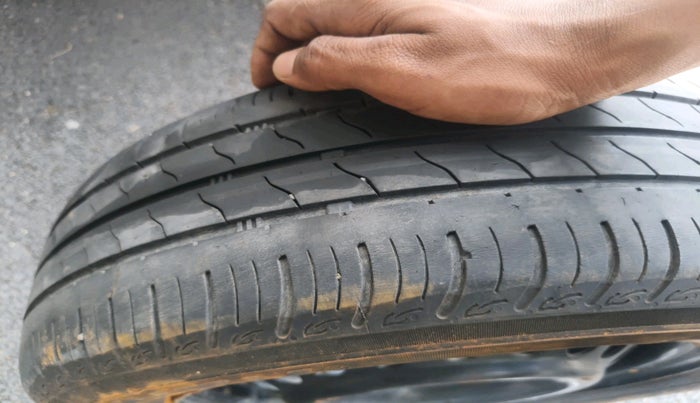 2016 Honda Amaze 1.2L I-VTEC S, Petrol, Manual, 1,17,634 km, tyre