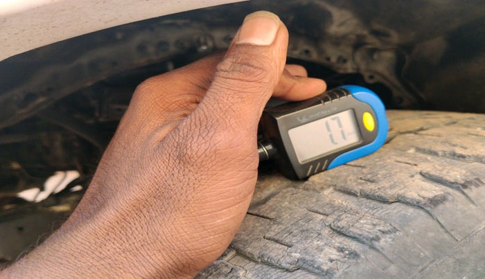 2013 Toyota Fortuner 3.0 4X2 MT, Diesel, Manual, 1,51,227 km, tyre