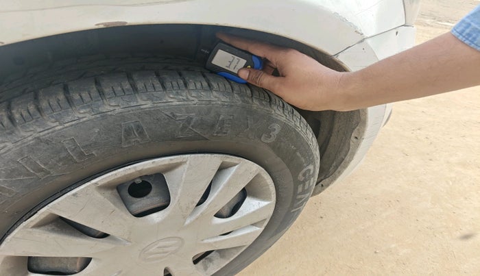 2014 Maruti Swift Dzire VXI, Petrol, Manual, 1,69,435 km, tyre