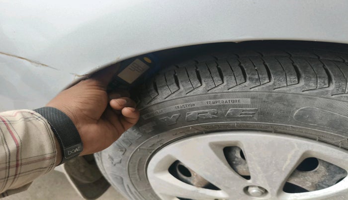 2012 Hyundai i10 MAGNA 1.2, CNG, Manual, 1,14,272 km, tyre