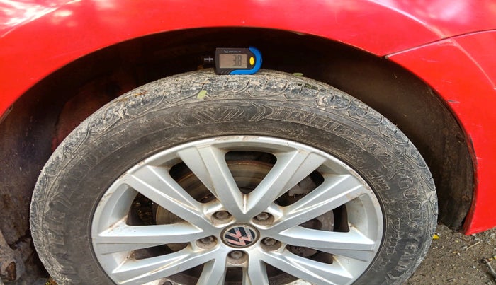 2013 Volkswagen Polo HIGHLINE DIESEL, Diesel, Manual, 1,64,987 km, tyre