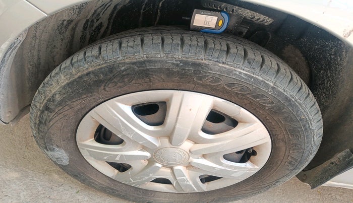 2011 Skoda Fabia AMBITION 1.2 MPI, Petrol, Manual, 25,263 km, tyre