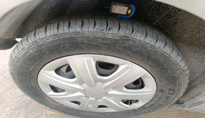 2011 Skoda Fabia AMBITION 1.2 MPI, Petrol, Manual, 25,263 km, tyre