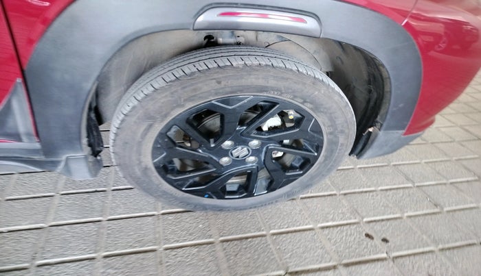 2024 Maruti FRONX DELTA PLUS 1.2L AGS, Petrol, Automatic, 12,116 km, tyre