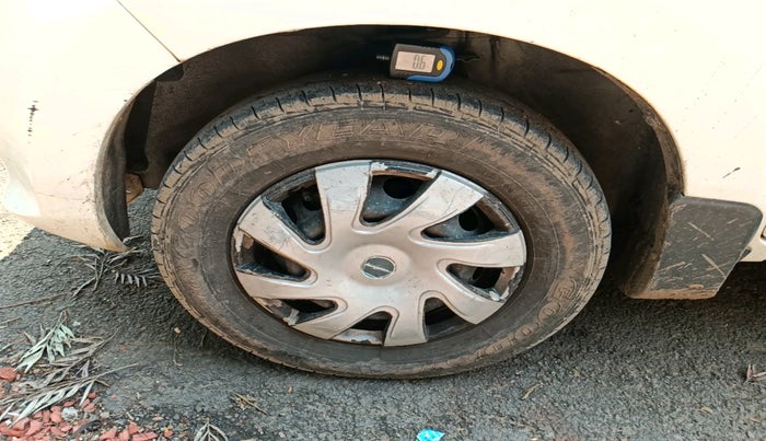 2014 Maruti Alto 800 VXI, Petrol, Manual, 84,179 km, tyre