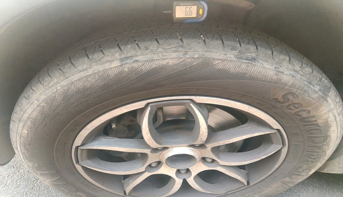 2020 Mahindra XUV500 W7, Diesel, Manual, 44,590 km, tyre