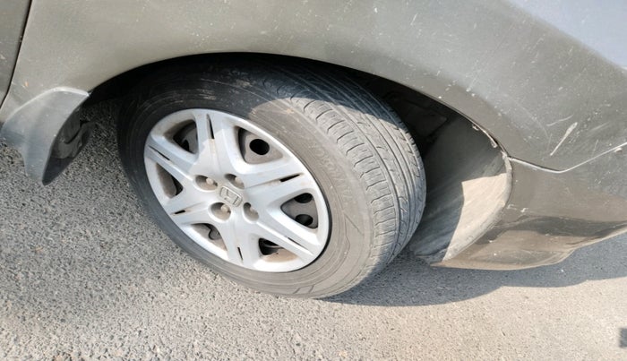 2006 Honda City 1.5L EXI, Petrol, Manual, 1,20,997 km, tyre