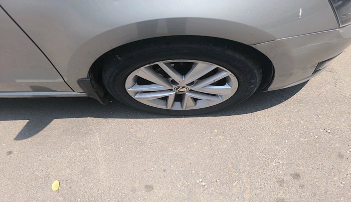 2017 Skoda Rapid STYLE 1.5 TDI AT, Diesel, Automatic, 99,213 km, tyre