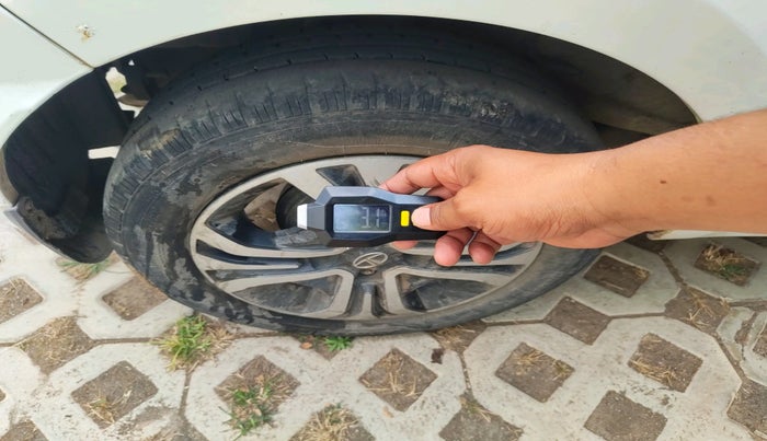 2019 Tata Tiago XZ PETROL, Petrol, Manual, 52,784 km, tyre