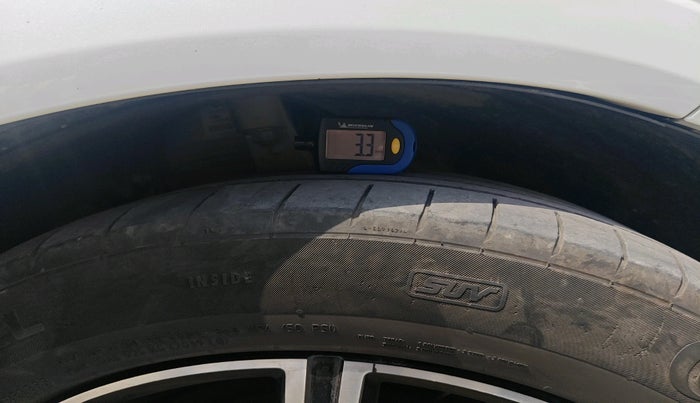 2018 Volvo XC 60 D5 INSCRIPTION, Diesel, Automatic, 81,206 km, tyre