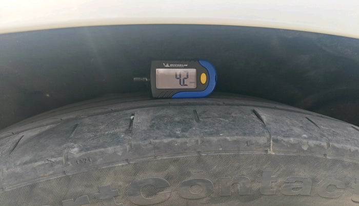 2018 Volvo XC 60 D5 INSCRIPTION, Diesel, Automatic, 81,206 km, tyre