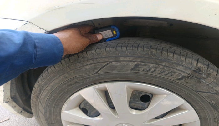 2013 Maruti Swift VXI, Petrol, Manual, 36,198 km, tyre