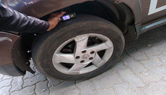 2013 Renault Duster 85 PS RXL DIESEL, Diesel, Manual, 1,46,942 km, tyre