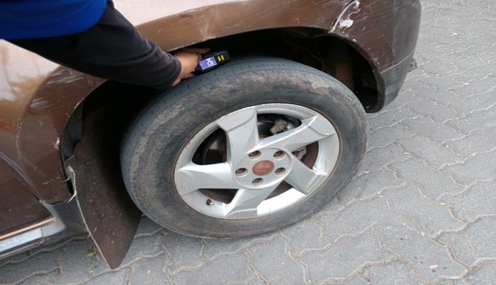 2013 Renault Duster 85 PS RXL DIESEL, Diesel, Manual, 1,46,942 km, tyre