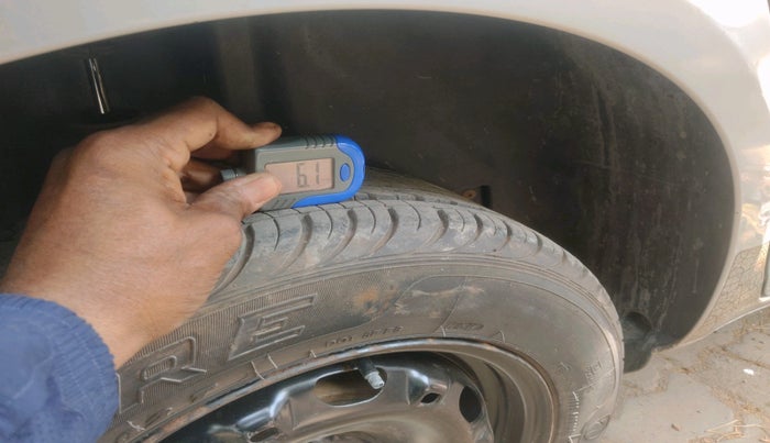 2010 Skoda Fabia AMBIENTE 1.4 PD TDI, Diesel, Manual, 1,61,485 km, tyre