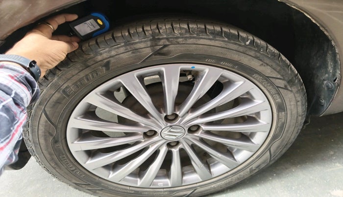 2017 Maruti Ciaz ALPHA DIESEL 1.3, Diesel, Manual, 1,08,239 km, tyre