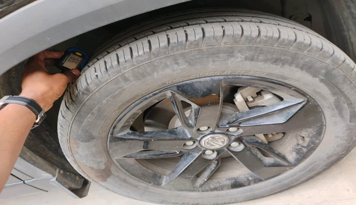 2024 MG HECTOR Shine Pro 1.5 Turbo MT , Petrol, Manual, 19,375 km, tyre