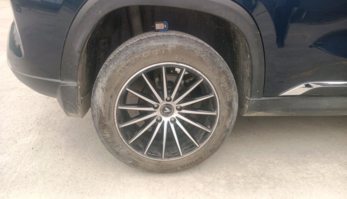 2023 Maruti Grand Vitara DELTA CNG, CNG, Manual, 66,815 km, tyre