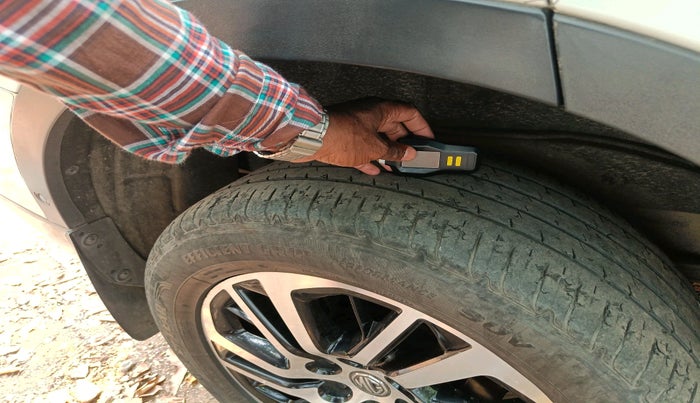 2022 MG GLOSTER SAVVY 6 STR 2.0 TWIN TURBO 4WD, Diesel, Automatic, 61,205 km, tyre