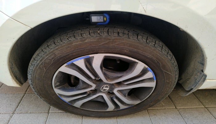 2022 Tata TIGOR XZ PLUS CNG, CNG, Manual, 49,535 km, tyre