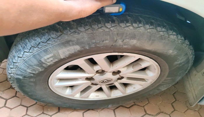 2012 Toyota Fortuner 3.0 4X2 AT, Diesel, Automatic, 1,79,182 km, tyre