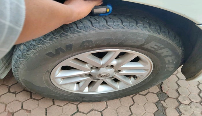 2012 Toyota Fortuner 3.0 4X2 AT, Diesel, Automatic, 1,79,182 km, tyre