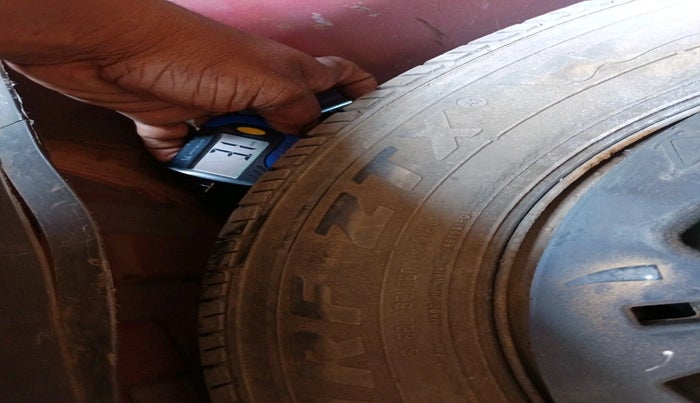 2011 Hyundai i10 MAGNA 1.2, Petrol, Manual, 65,363 km, tyre