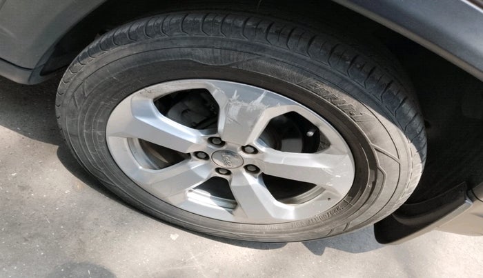 2018 Jeep Compass LIMITED 1.4 PETROL AT, Petrol, Automatic, 60,259 km, tyre