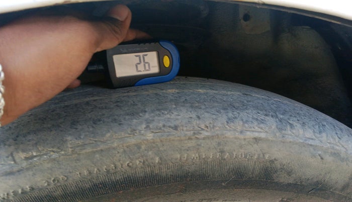 2013 Hyundai i20 MAGNA 1.4 CRDI, Diesel, Manual, 1,05,538 km, tyre