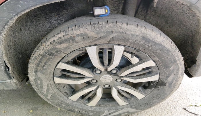 2018 Maruti Vitara Brezza ZDI, Diesel, Manual, 1,29,323 km, tyre