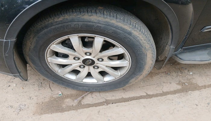 2016 Mahindra XUV500 W10 1.99, Diesel, Manual, 47,832 km, tyre