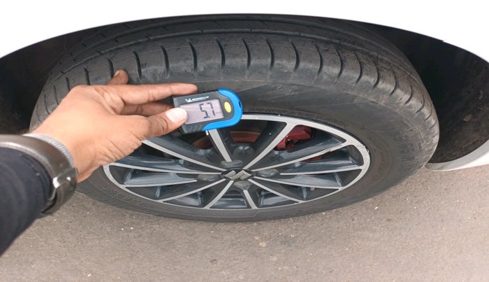 2022 Maruti Swift VXI, Petrol, Manual, 38,828 km, tyre