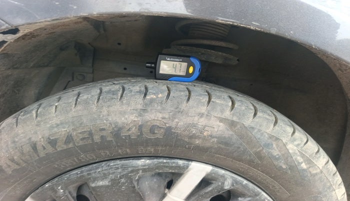 2016 Maruti Swift VXI, Petrol, Manual, 94,722 km, tyre