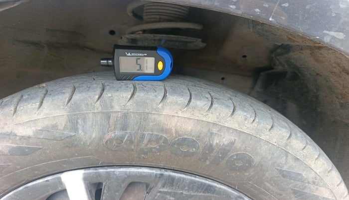 2016 Maruti Swift VXI, Petrol, Manual, 94,722 km, tyre