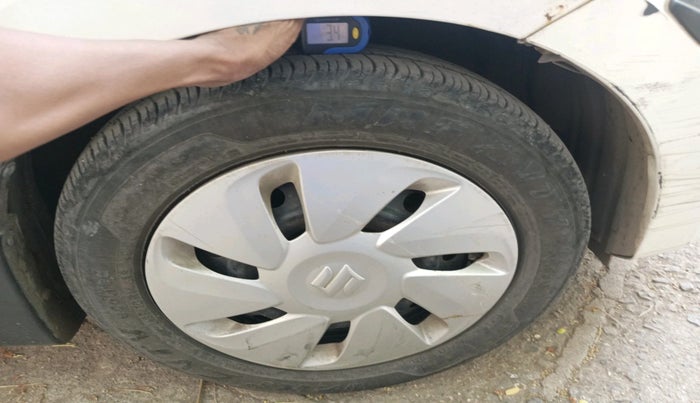 2014 Maruti Celerio VXI, Petrol, Manual, 52,674 km, tyre