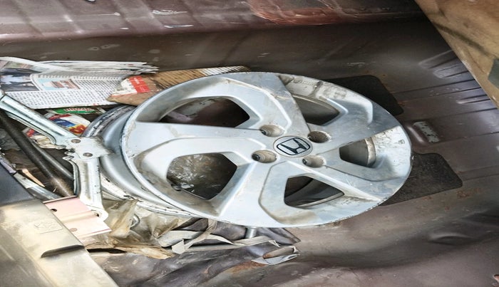 2014 Honda City 1.5L I-DTEC V, Diesel, Manual, 1,40,670 km, tyre