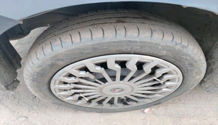 2011 Maruti Wagon R 1.0 VXI  ABS-AIRBAG, Petrol, Manual, 1,08,291 km, tyre