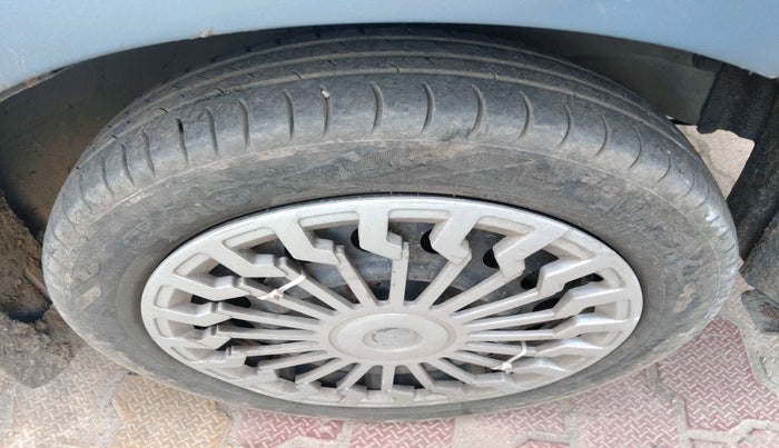 2011 Maruti Wagon R 1.0 VXI  ABS-AIRBAG, Petrol, Manual, 1,08,291 km, tyre