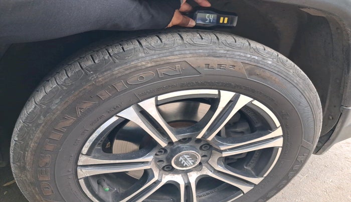 2018 Jeep Compass SPORT 2.0 DIESEL, Diesel, Manual, 1,46,094 km, tyre