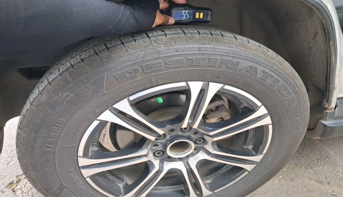 2018 Jeep Compass SPORT 2.0 DIESEL, Diesel, Manual, 1,46,094 km, tyre