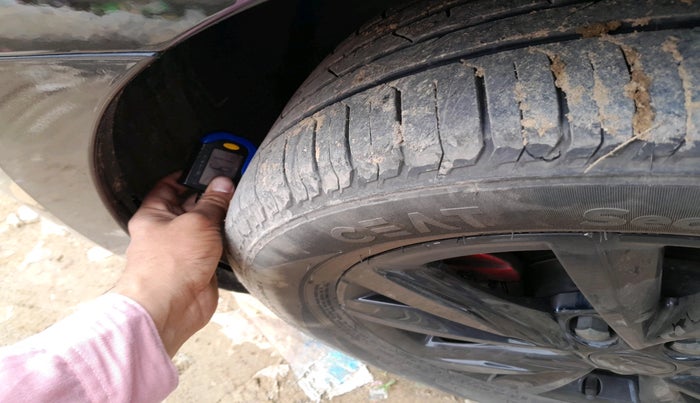 2025 Skoda SLAVIA STYLE 1.5L TSI DSG, Petrol, Automatic, 27,882 km, tyre