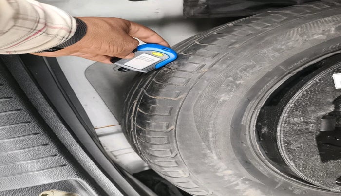 2019 Hyundai Creta E PLUS 1.4 DIESEL, Diesel, Manual, 1,73,287 km, tyre