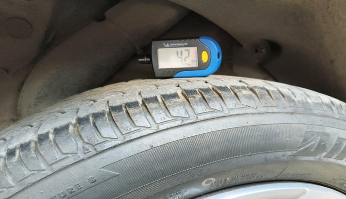 2011 Hyundai i20 MAGNA (O) 1.2, Petrol, Manual, 49,413 km, tyre