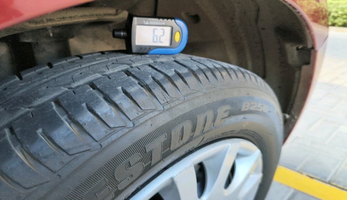 2011 Hyundai i20 MAGNA (O) 1.2, Petrol, Manual, 49,413 km, tyre