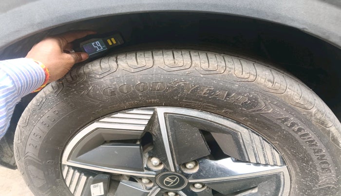 2023 Tata NEXON CREATIVE  AMT 1.2 PETROL, Petrol, Automatic, 12,873 km, tyre