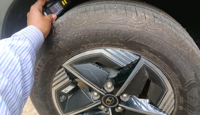 2023 Tata NEXON CREATIVE  AMT 1.2 PETROL, Petrol, Automatic, 12,873 km, tyre