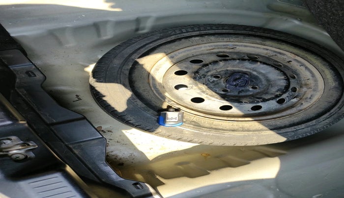 2020 Maruti Dzire VXI AMT, Petrol, Automatic, 46,890 km, tyre