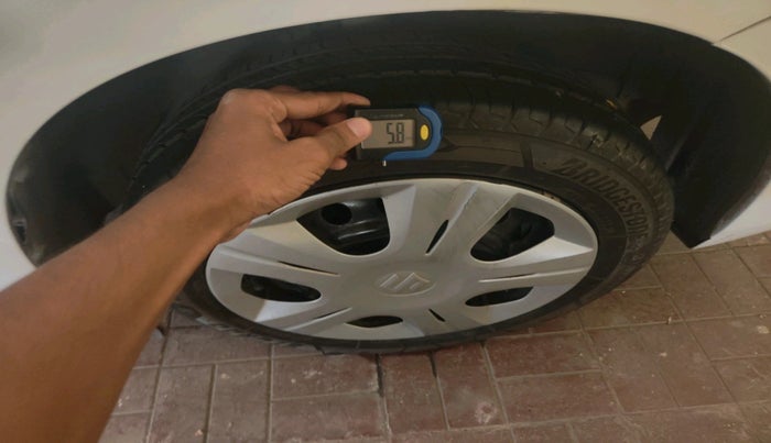 2015 Maruti Wagon R 1.0 VXI AMT, Petrol, Automatic, 71,111 km, tyre