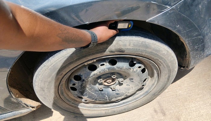 2014 Volkswagen Polo COMFORTLINE 1.2L PETROL, Petrol, Manual, 84,470 km, tyre